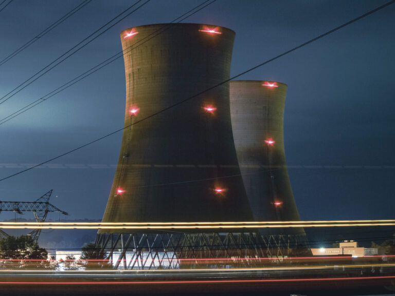 Pohľad na jadrovú elektráreň Three Mile Island 21. septembra 2024. Foto: Matthew Hatcher/Getty Images