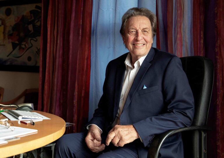 Otec Elona Muska vychválil Putina: Príjemný muž, Západ o Rusku klame