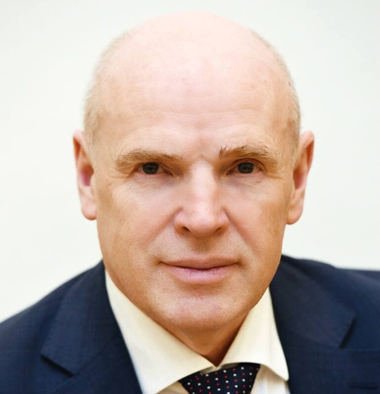 Zomrel vicegubernátor Leningradskej oblasti, vraj si čistil zbraň