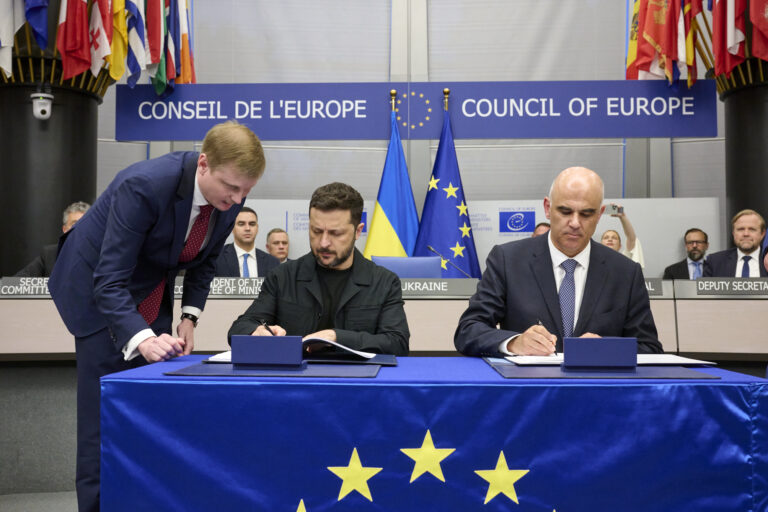 Ruská agresia má mať dôsledky. Zelenskyj podpísal dohodu o tribunáli