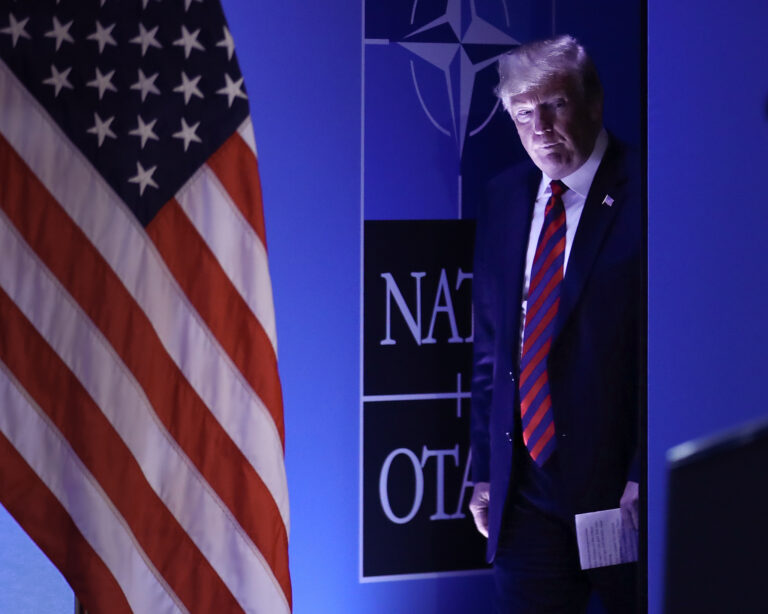 Donald Trump na samite NATO. Foto: Sean Gallup/Getty Images