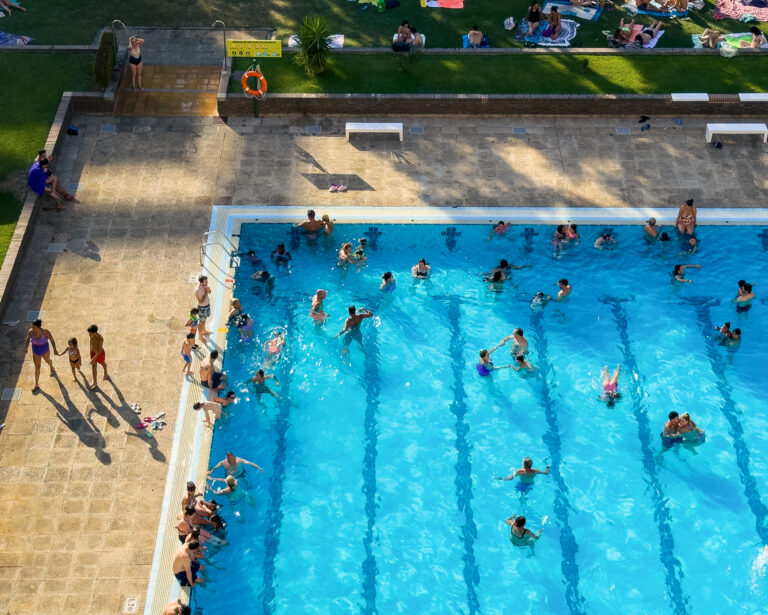 Mestské kúpalisko. Foto: Nano Calvo/VW Pics/Universal Images Group via Getty Images