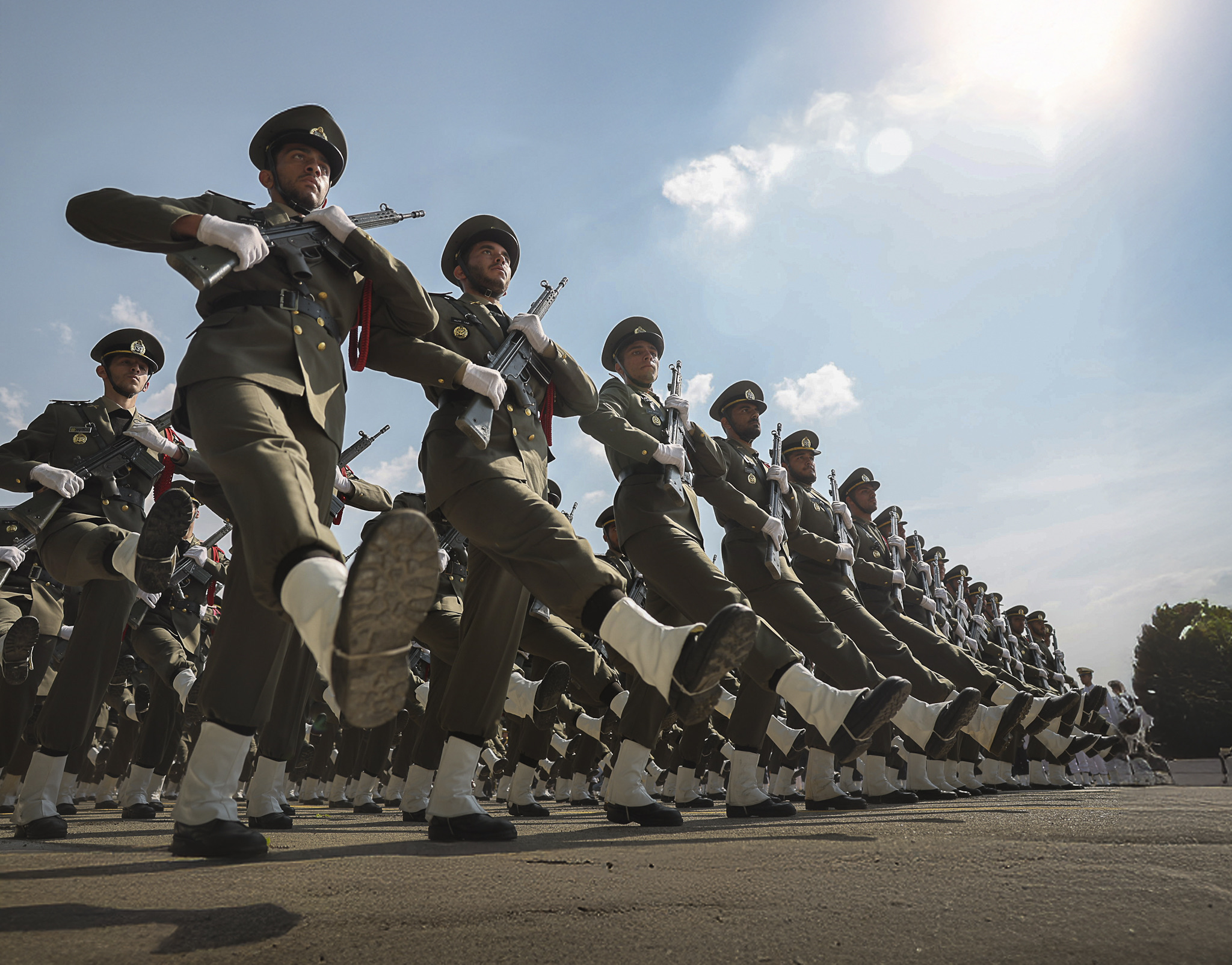 Ak Irán zablokuje Hormuz, trhu s ropou hrozí infarkt. A Európe ďalšia kríza