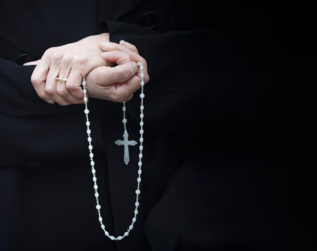 Vedci skúmali, ako modlitba ruženca vplýva na duševné zdravie a celkovú pohodu