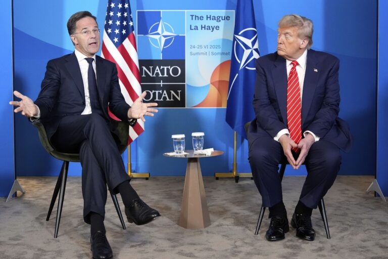 Mark Rutte a Donald Trump. Foto: TASR/AP