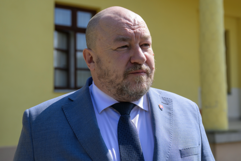 Na letisko Sliač sa môžu vrátiť civilné lety, Huliakov zámer schválila vláda