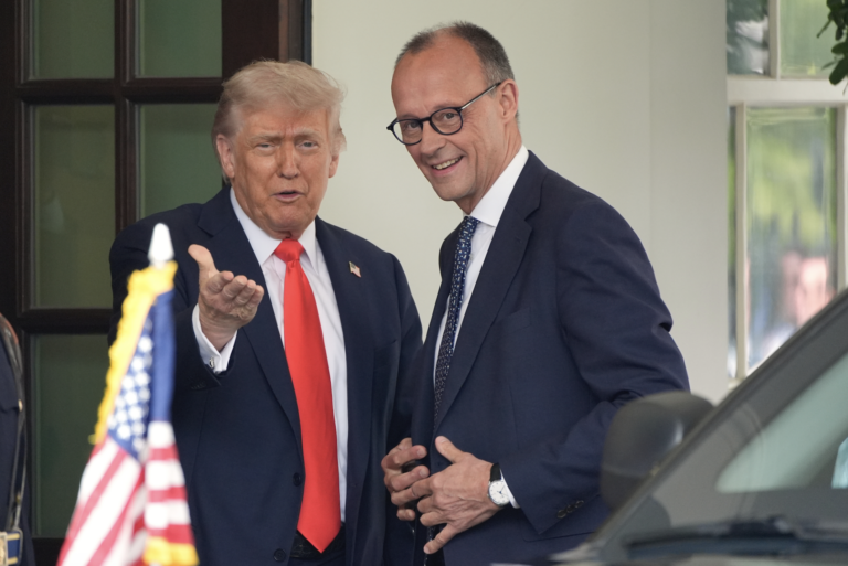 Kancelár Merz: S Trumpom treba hovoriť priamo, nie o ňom