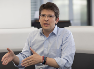 Ďalší pokus o atentát. V Kolumbii postrelili senátora, ktorý chcel kandidovať za prezidenta