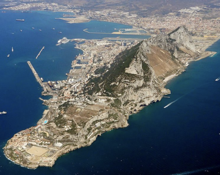 Gibraltár má novú dohodu: Británia zachová suverenitu, hranice budú plynulejšie