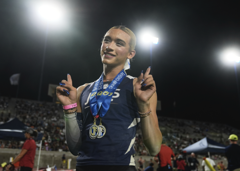 Kalifornský transgender altét obhajuje zlato v dievčenských majstrovstvách