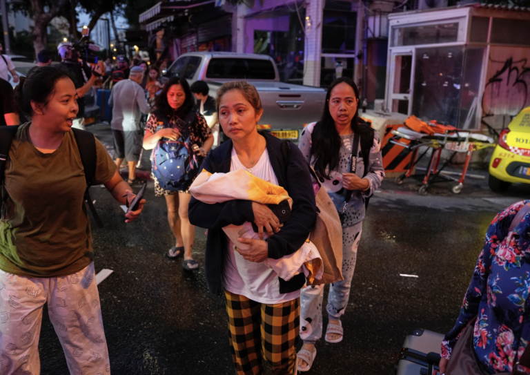Irán vyzval Tel Aviv a Haifu na evakuáciu, varuje pred tvrdými útokmi