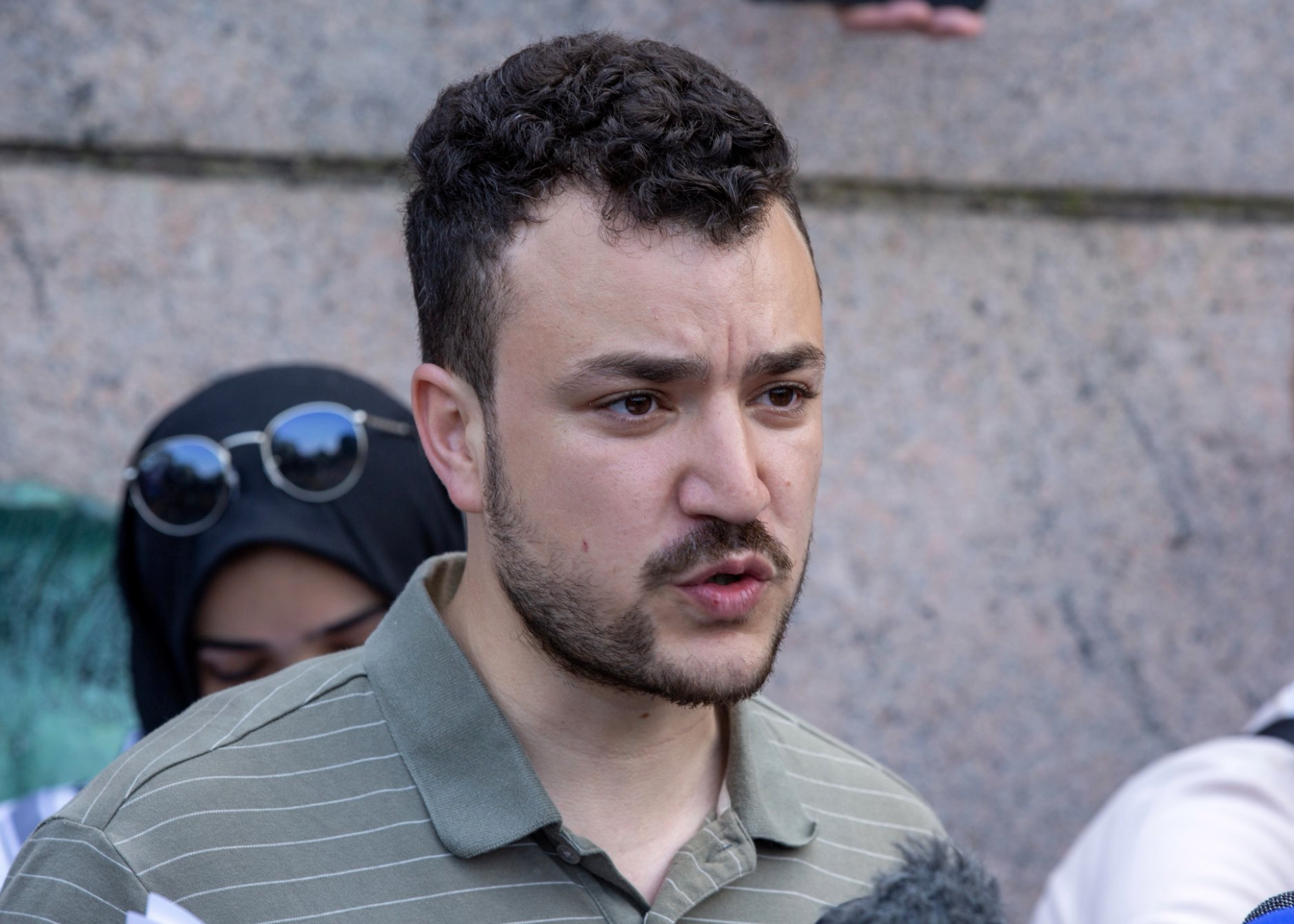 Zatkli ho za účasť na propalestínskom proteste, súd rozhodol o prepustení