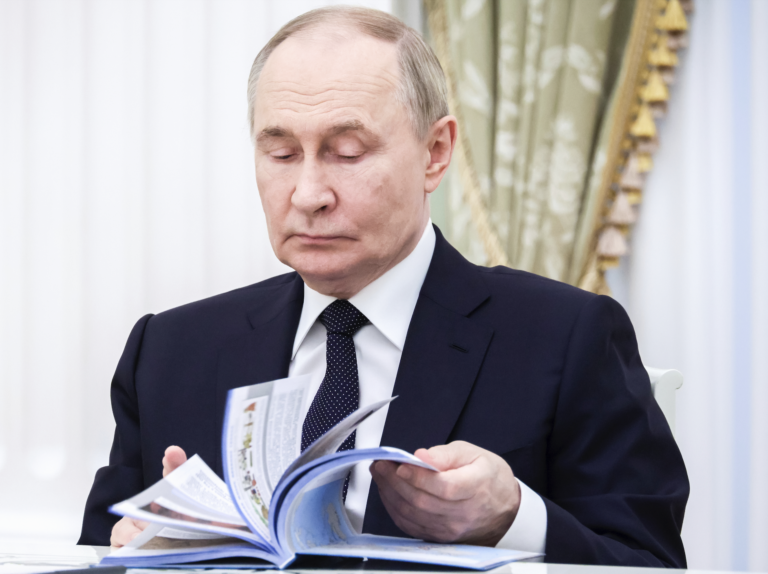 Rusko reaguje na údery USA: Irán má právo na civilný jadrový program