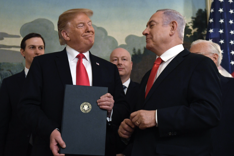 Donald Trump a Benjamin Netanjahu. Foto: Susan Walsh/AP Photo