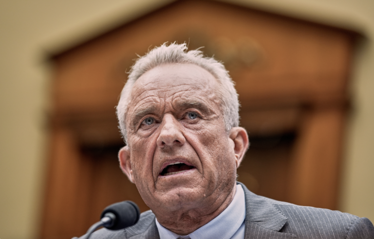 CNN: Kennedy prepustil kľúčové poradkyne v rezorte zdravotníctva