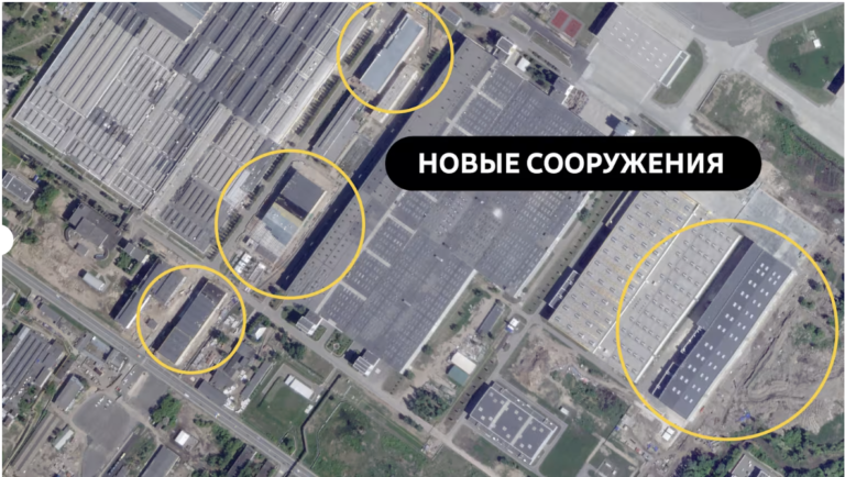 Rusko podľa satelitných snímok zväčšuje letecký závod na bombardéry