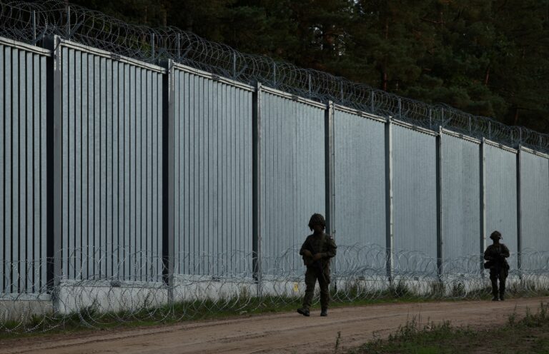 Poľsko obnovilo hraničné kontroly, cieľom je zastaviť nelegálnych migrantov