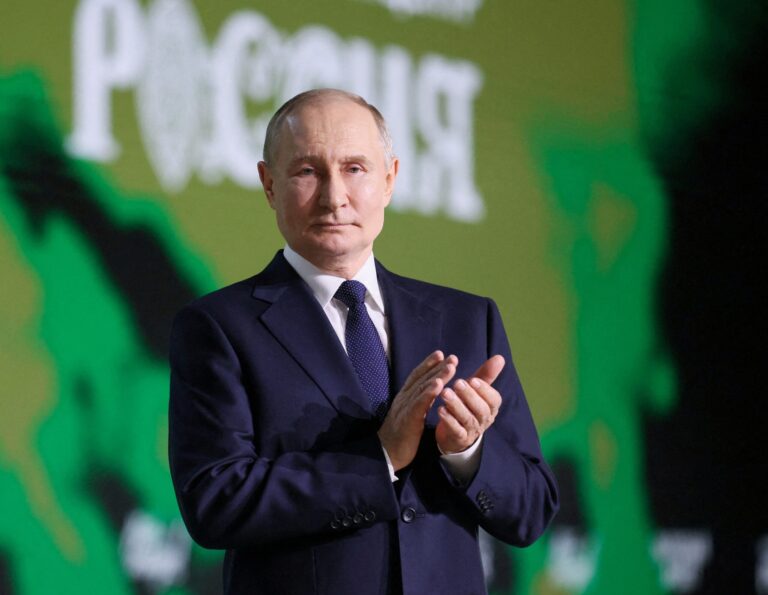 Putin hovorí o kompromisoch, no od svojich cieľov neustúpi