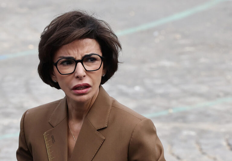 Francúzska ministerka čelí vyšetrovaniu pre nepriznaný luxusný majetok