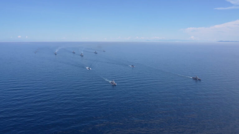 Hacker údajne zverejnil materiály o francúzskych jadrových ponorkách