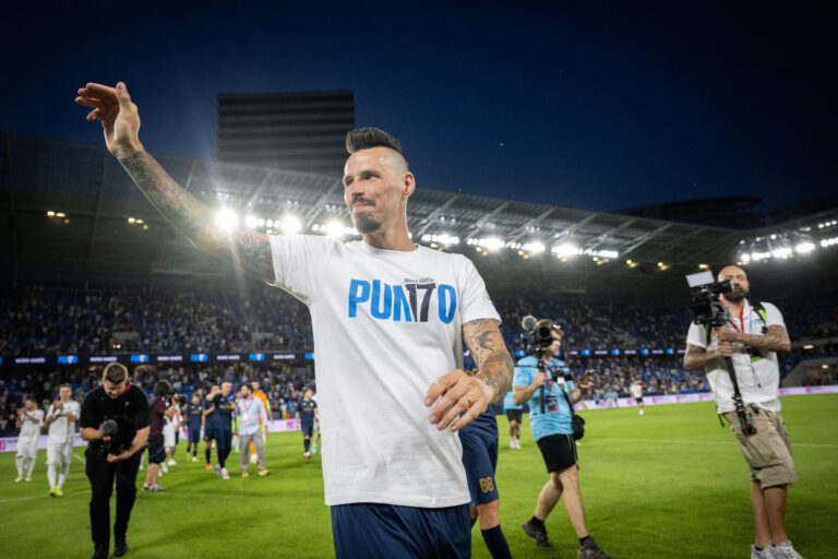 Hamšík sa rozlúčil s kariérou, na ihrisku ho vystriedali synovia