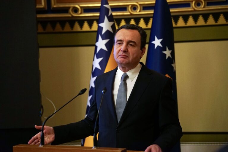 Kosovo čelí kríze, parlament nedokázal zvoliť predsedu ani po 50 pokusoch