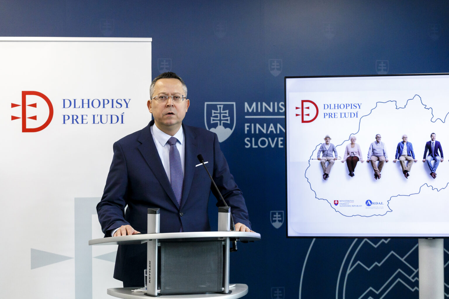 Minister financií Ladislav Kamenický. Foto: TASR/AP 
