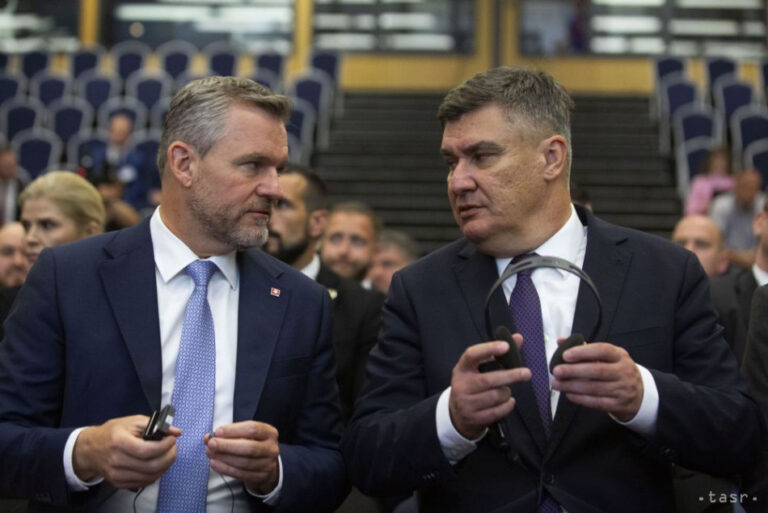 Pellegrini: Slovensko rokuje s Chorvátmi o LNG, vyzýva na dialóg s Ruskom