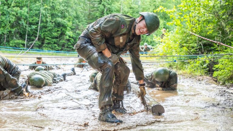 Vojenská reforma v Dánsku: ženy nastúpia na povinnú službu ako muži