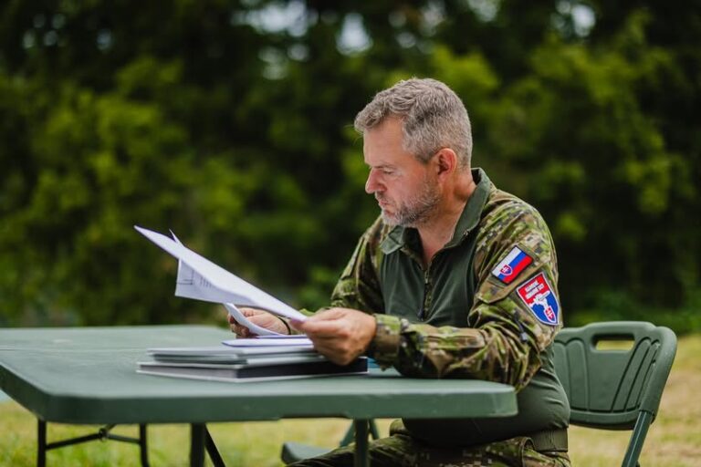 Pellegrini zamietol všetky žiadosti o službu v cudzej armáde vrátane ruskej