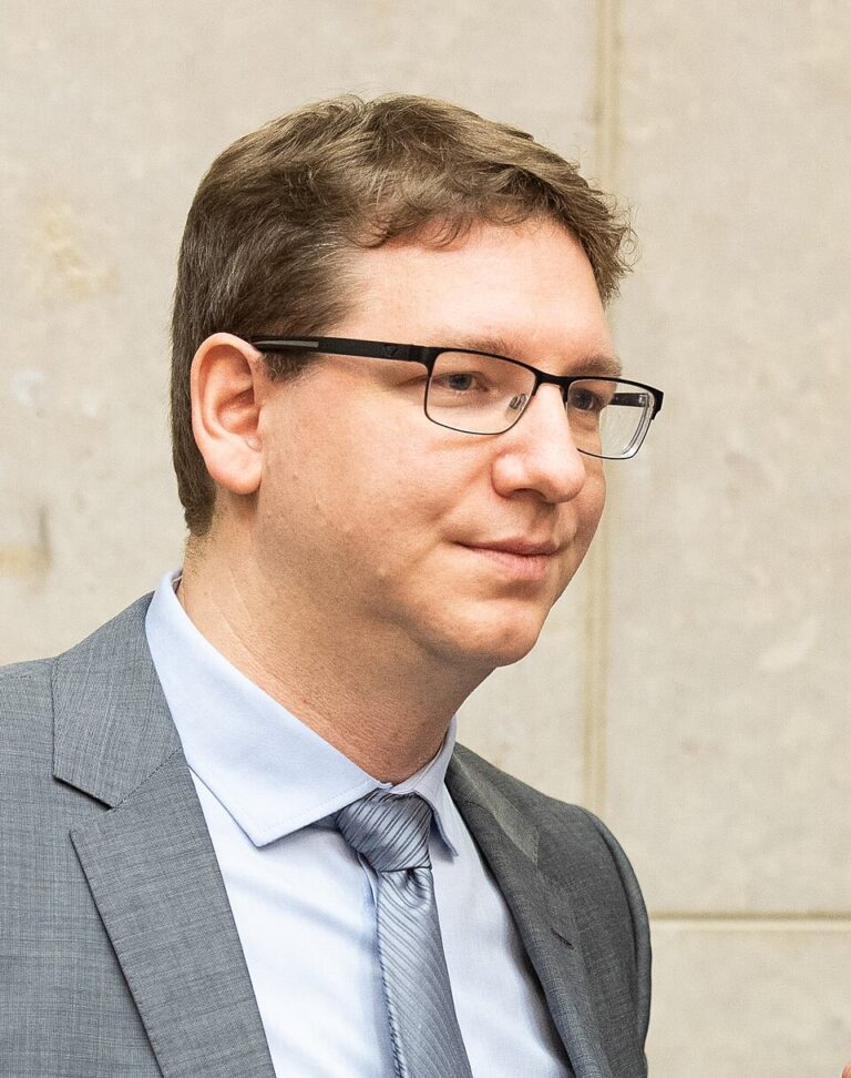 Tichý muž Bruselu. Kto je Bjoern Seibert, pravá ruka von der Leyenovej