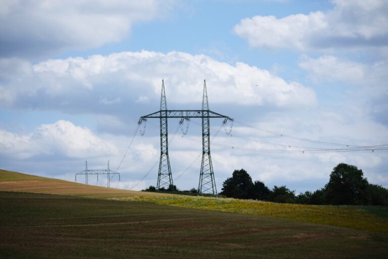 Trafostanice v Prahe opäť v prevádzke, dodávky elektriny sa obnovujú