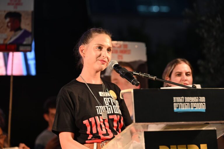 Protesty v Tel Avive: Výzvy na prímerie a návrat desiatich rukojemníkov