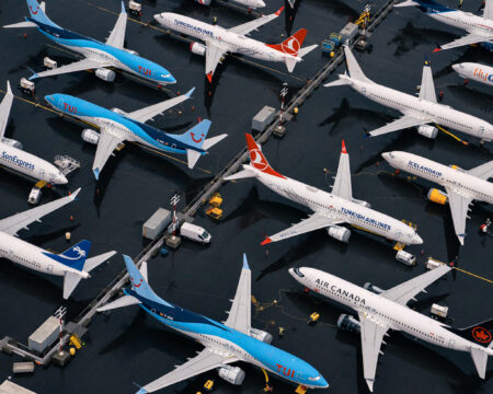 Boeing v kríze: meškanie výroby a starnúce flotily stláčajú trh