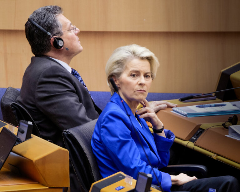 Maroš Šefčovič a Ursula von der Leyenová. Foto: Thierry Monasse/Getty Images
