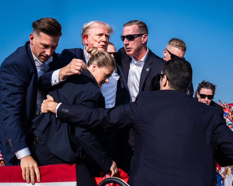 Donald Trump po atentáte v roku 2024. Foto: Jabin Botsford/The Washington Post via Getty Images