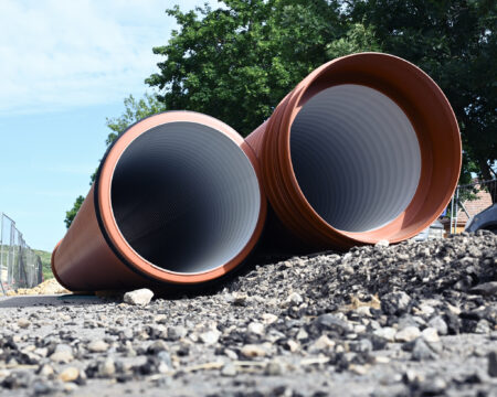 Slovenský vidiek ignoruje vlastné splašky. Prečo mešká výstavba kanalizácie