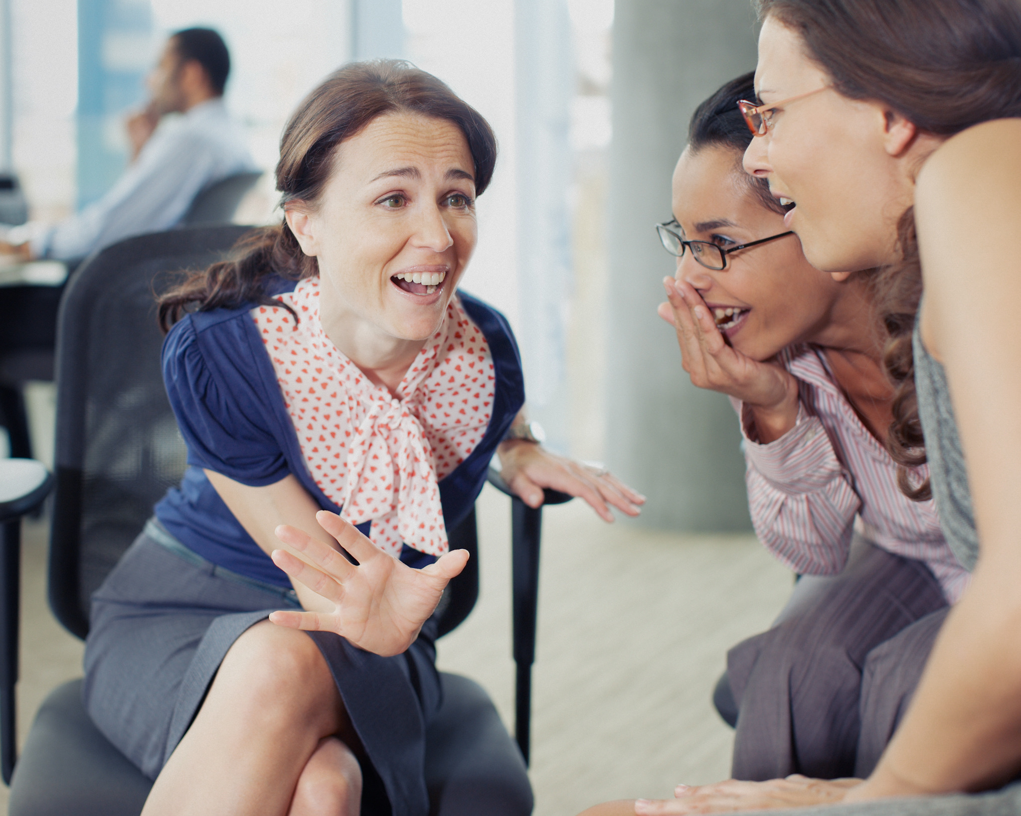 Slová, ktoré zraňujú dušu: Ako ohováranie ničí vzťahy aj nás samých