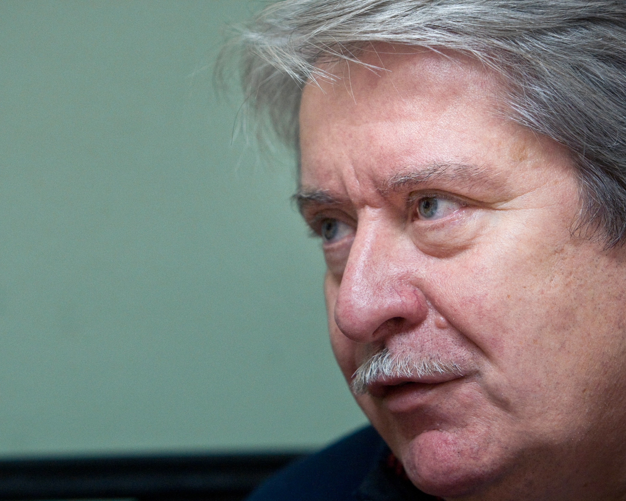 Odborník na verejnú správu Viktor Nižňanský: Silný štát ničí Slovensko