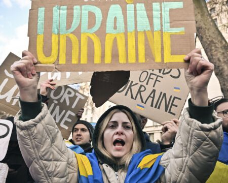 Ukrajina ako symbol Západu sa rozpadáva. Pod váhou včerajšieho demokrata Zelenského