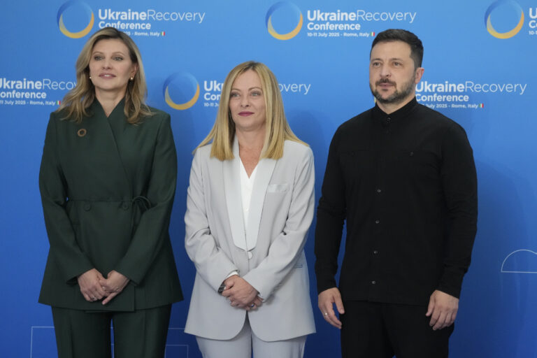 Zelenskyj v Ríme: Žiadame Marshallov plán a koalíciu pre obnovu Ukrajiny