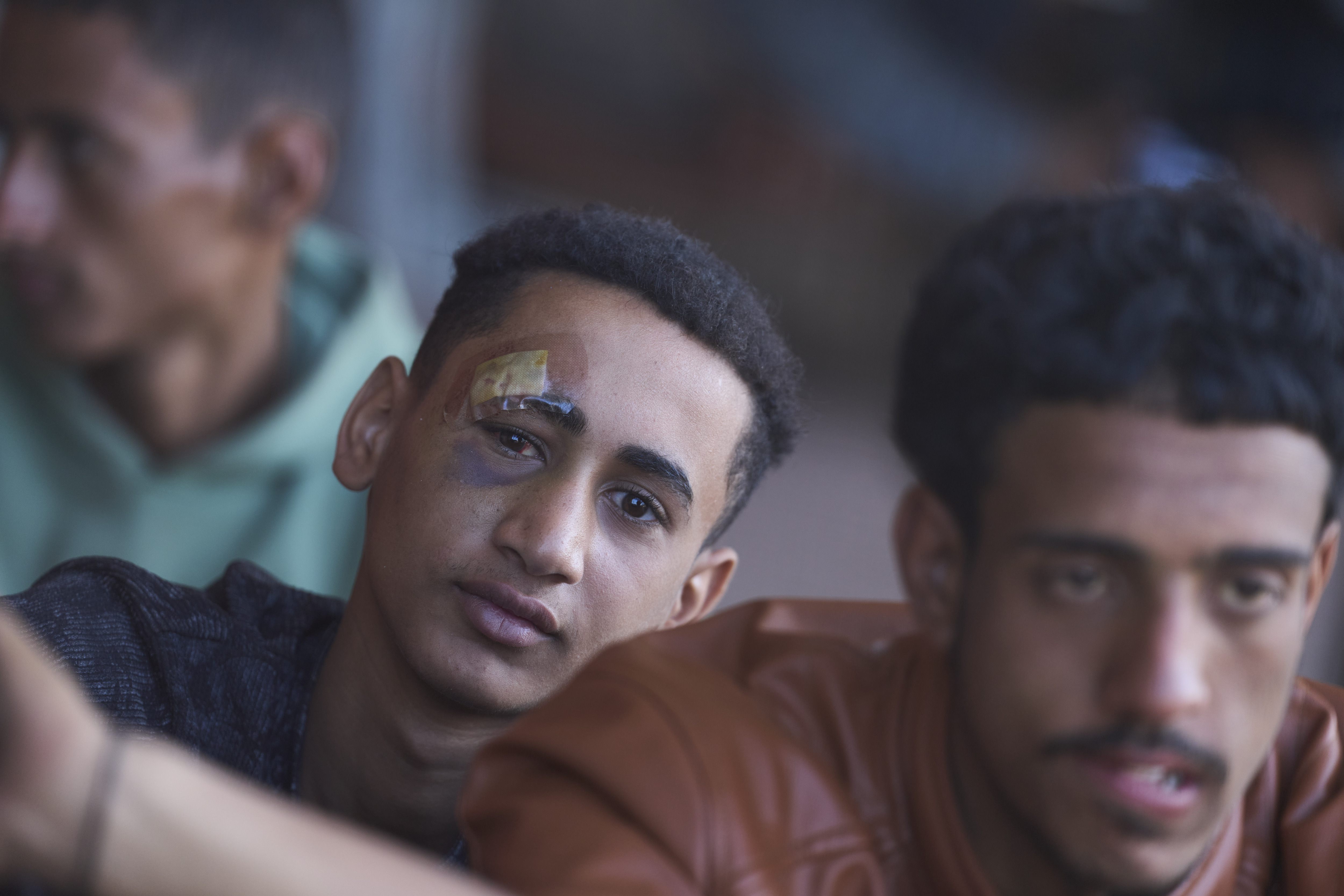 Španielsko po útoku na dôchodcu sužujú násilné medzietnické strety. Vláda zatvára oči