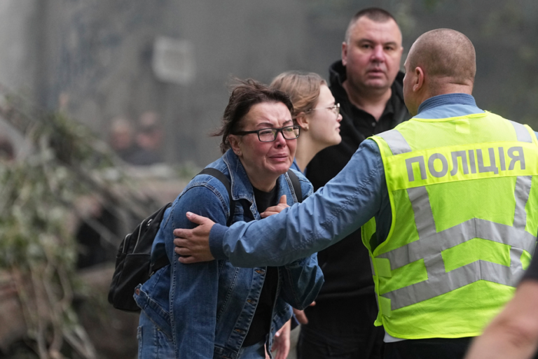 Nočný útok Ruska na Kyjev si vyžiadal šesť obetí vrátane dieťaťa