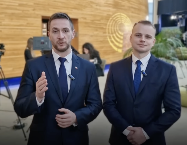 Kritika za mrhanie peňazí Únie: Uhríkova manželka je asistentkou Mazureka