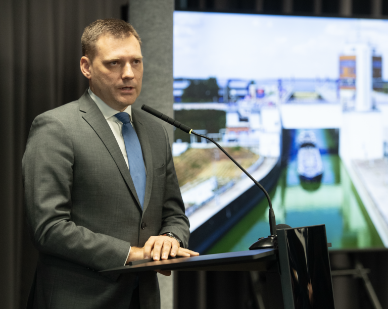 Gabčíkovo v centre sporu: Taraba podľa opozície koná v prospech Maďarska