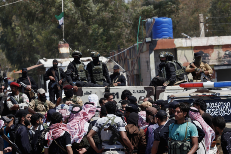 Do Suwajdy docestoval prvý konvoj pomoci, márnice hlásia preplnenie