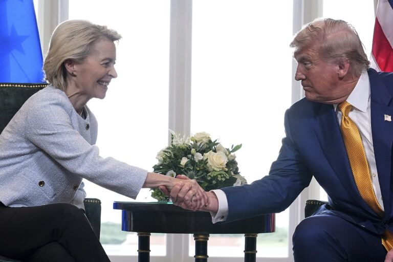 Ursula von der Leyenová a Donald Trump. Foto: TASR/AP