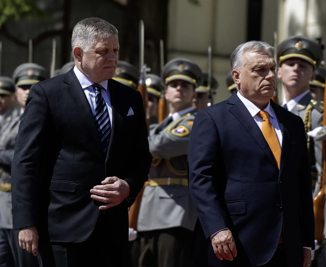 Hrozia Slovensku a Maďarsku drakonické clá za nákup ruských surovín?