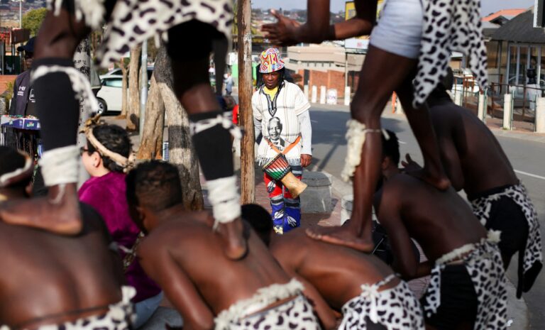 V Juhoafrickej republike zomrelo 25 mužov počas rituálu dospievania