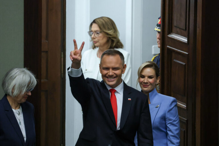 Karol Nawrocki zložil prísahu a oficiálne sa ujal úradu poľského prezidenta